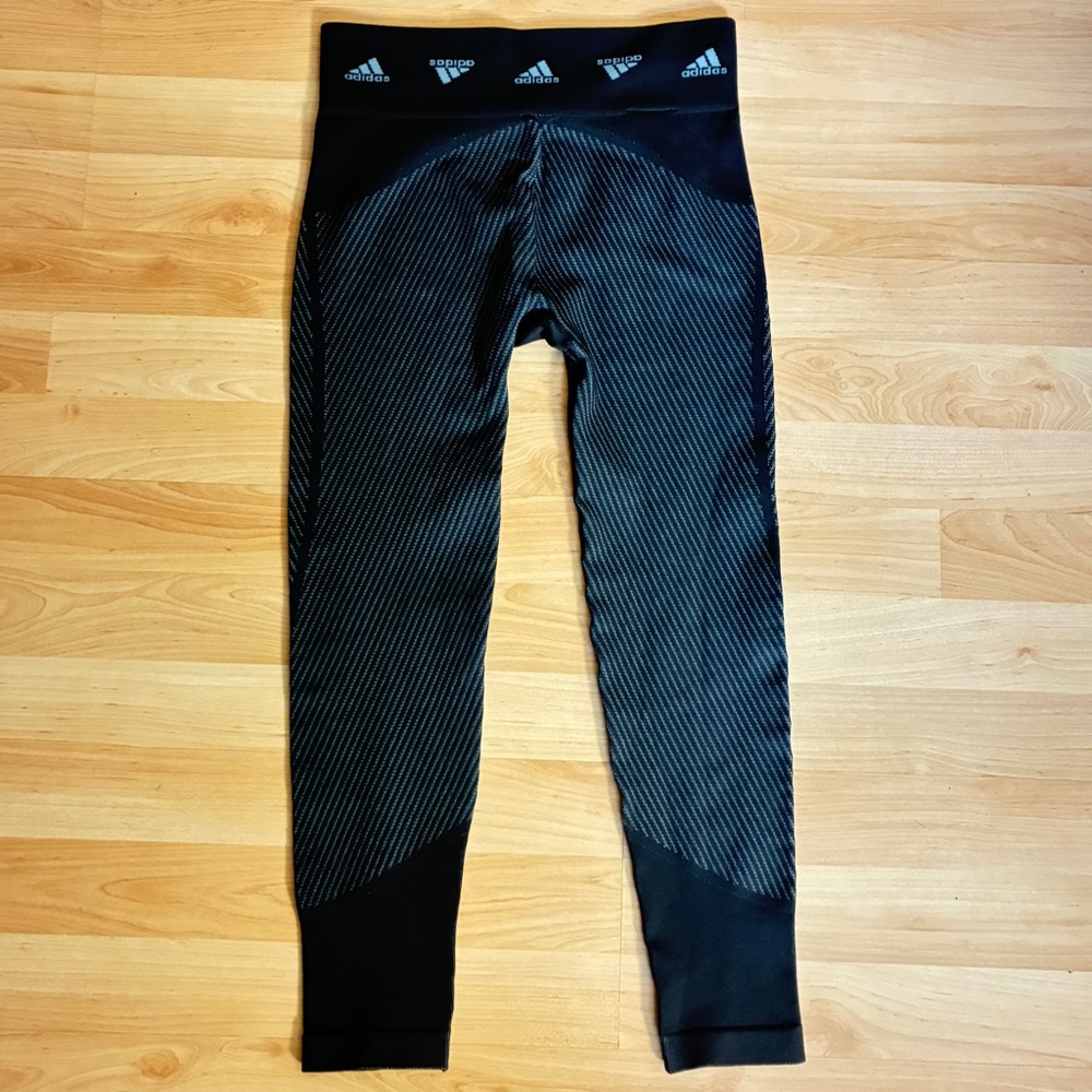 Adidas Women’s 7/8 Training Tights – Maggrey/Carbon Black, Size Medium (NWT)